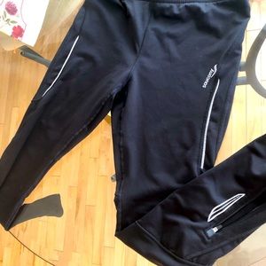 Saucony running/sporty pants